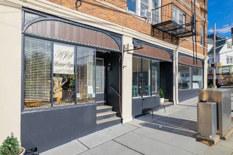 RARE FIND Mixed use investment opportunity in the heart of Nutley This six unit property features 3 commercial storefronts rented by The Education Association on Nutley Beauty Salon Woodwind Repair ...