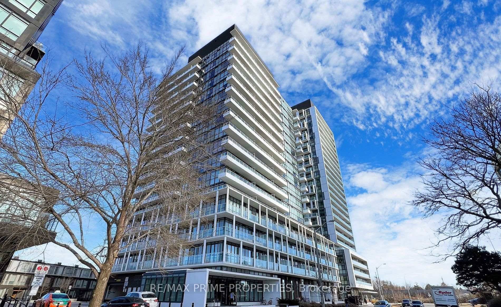 Location ! Location ! Beautiful One Bedroom Plus Den Condo Unit !