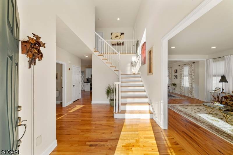 Welcome to 4 Forest Hill Court, Whippany, NJ.