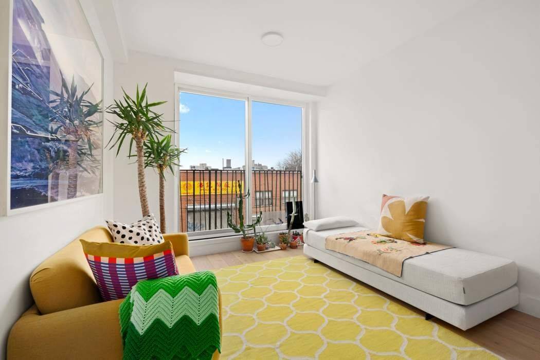 Welcome to 95 Grattan, a beautiful residence in East Williamsburg, one of Brooklyn s most sought after neighborhoods.