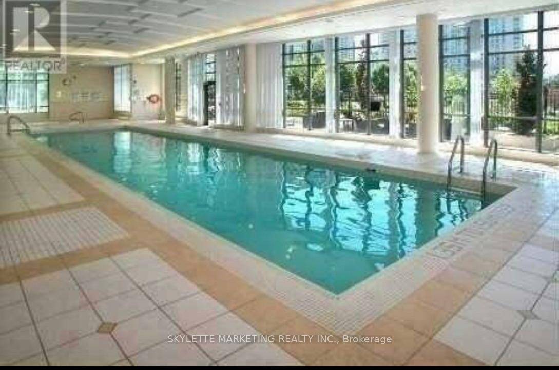 Beautiful Luxury Unit In The Prime Location Of North York, West View With Open Concept.