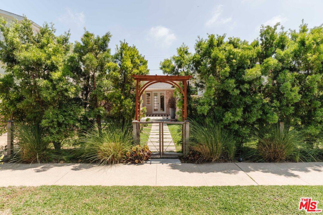 12606 Brooklake St 3BR Marina Del Rey La