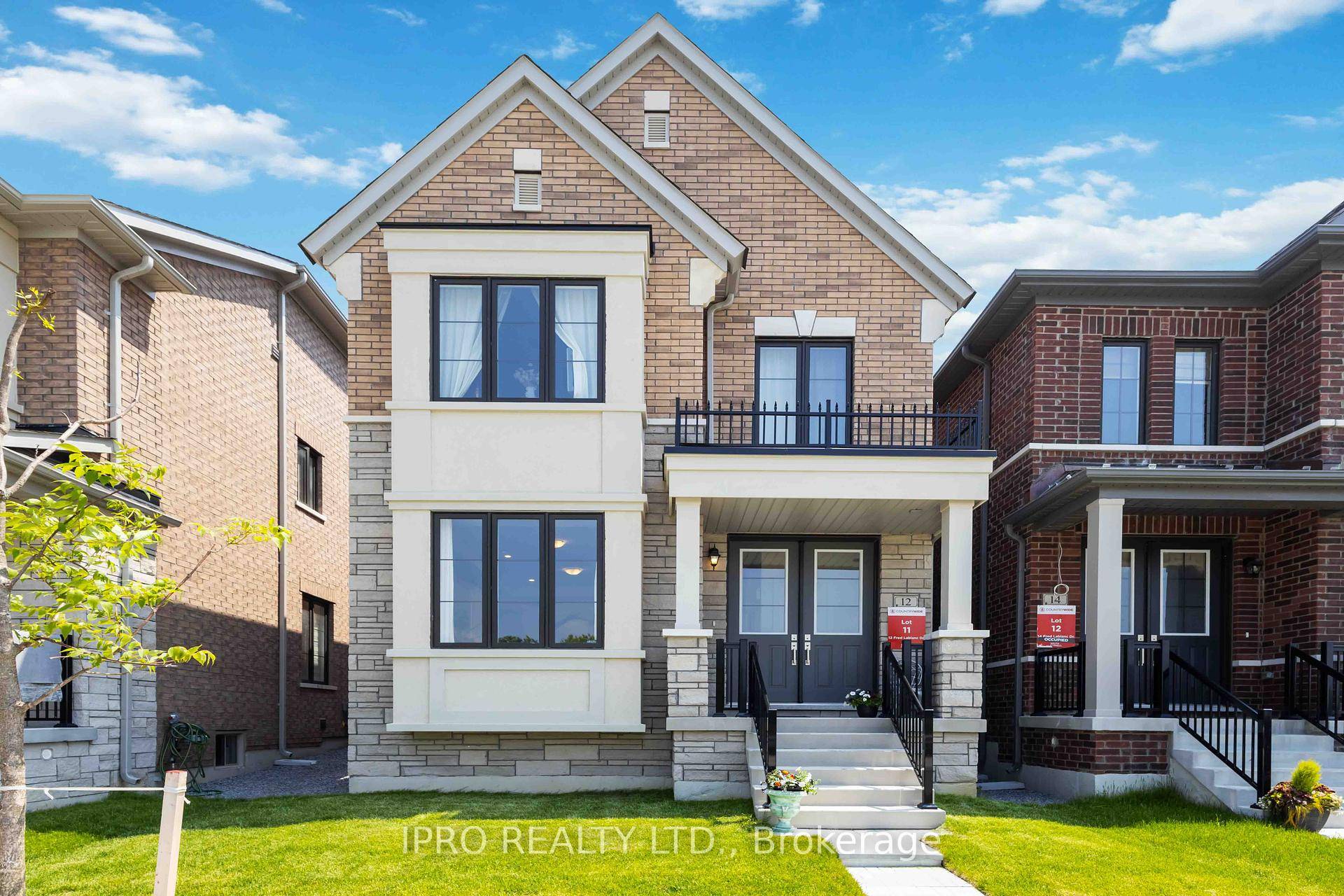 Situated in Lush area of Grand Cornell park, McCowan Freemen Pond, Swan Pond and Reez Pond Luxury Brand New Home in South Cornell Community in Markham.