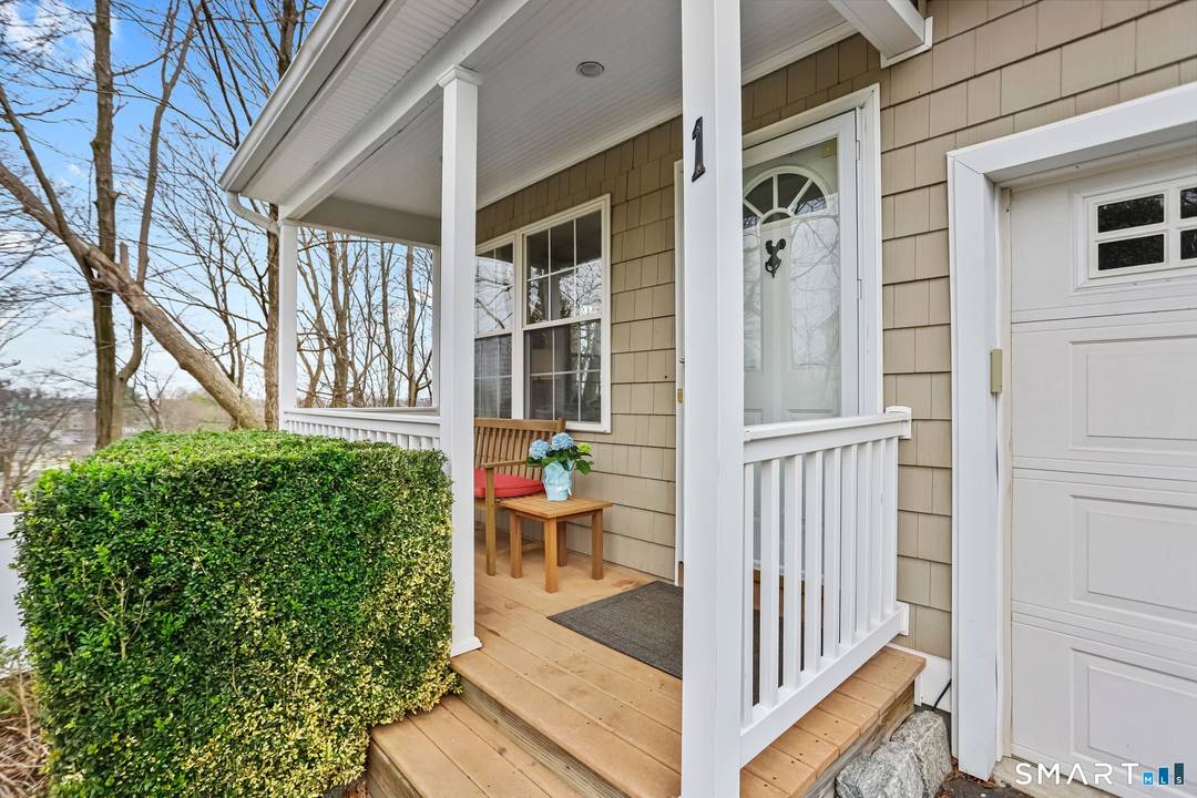 Impeccably maintained 3 bedroom, 3.