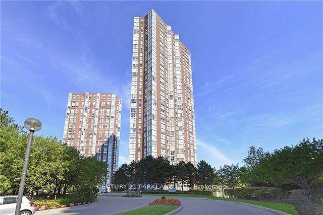 This spacious and modern suite offers 2 large bedrooms and 2 full 4 piece bathrooms, perfect for comfortable everyday living.