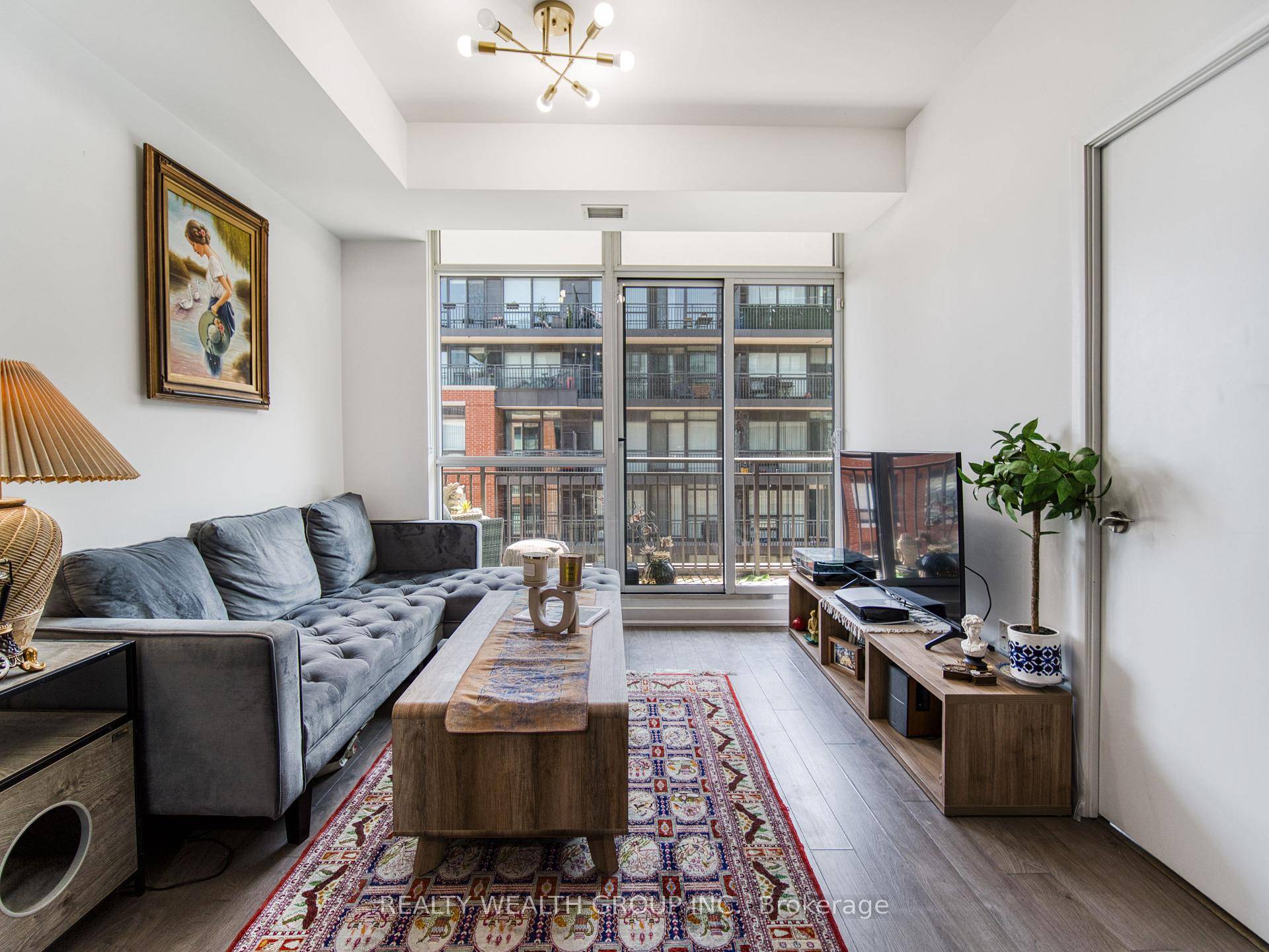 Welcome to Residenze Palazzo at Treviso III, where timeless European inspired architecture blends with the comfort of modern city living.