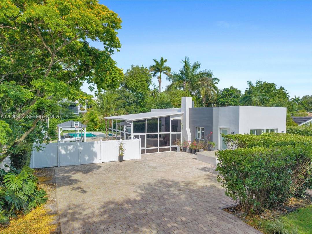 YOUR DREAM HOME AWAITS ! Immerse in natural light in this 3 2 updated home with LARGE FL room.