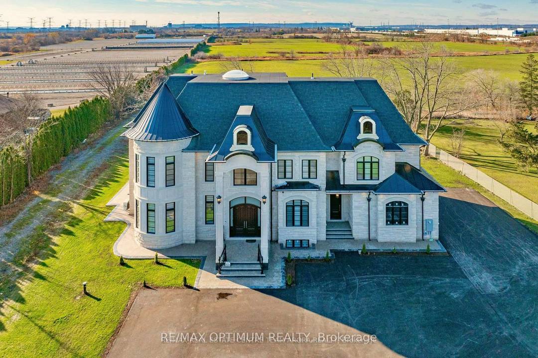 Welcome to this beautiful custom built home sitting on a 132 ft x 250 ft lot in peaceful countryside, Milton.