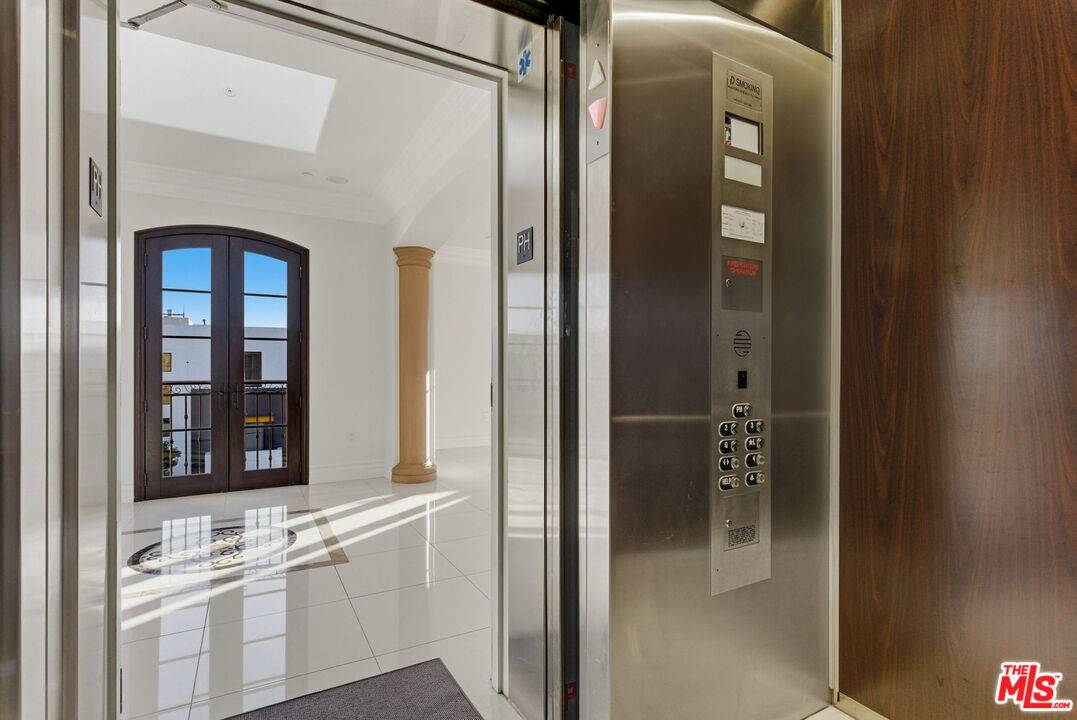 462 S Maple Dr 4BR Beverly Hills La