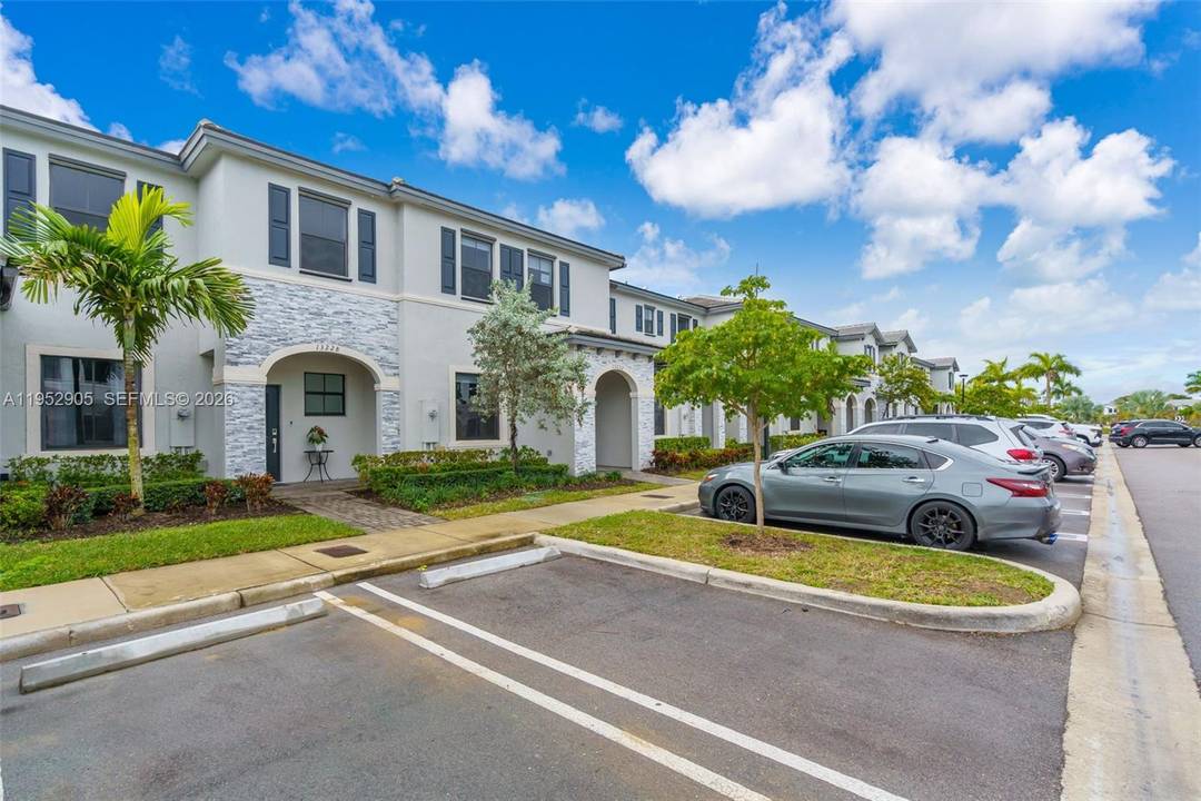 Buyer Incentives ! Qualify for up to 10, 000 in buyer incentives and receive a FREE appraisal if qualified using our preferred lender.