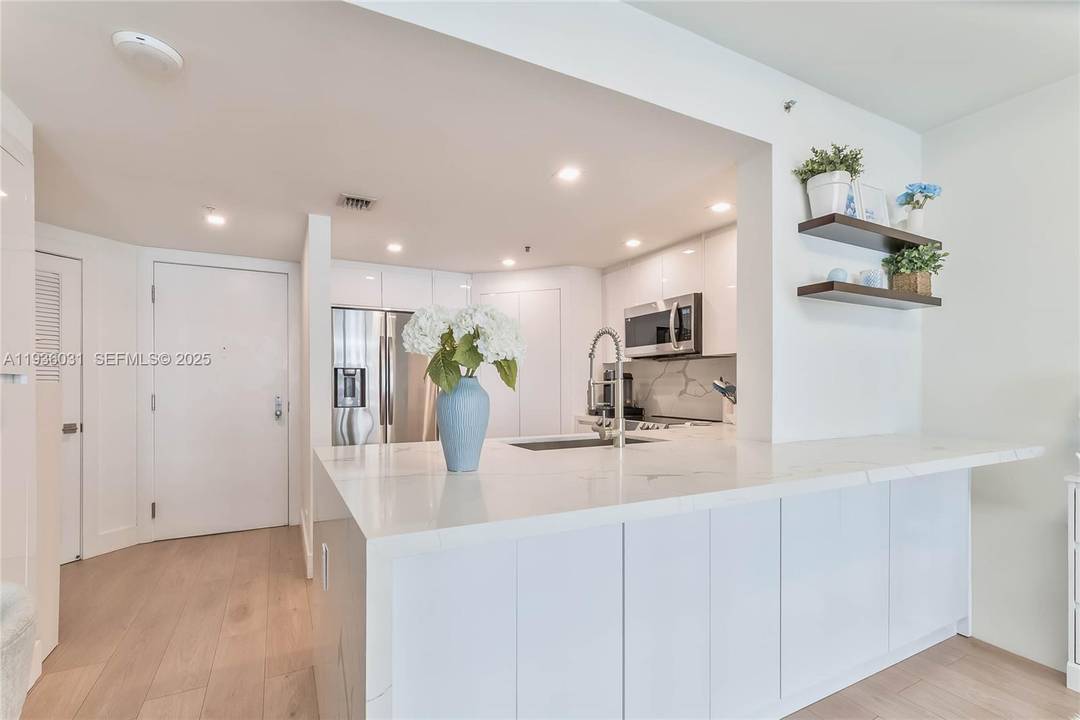 Welcome to this stunning 1 bedroom, 1.