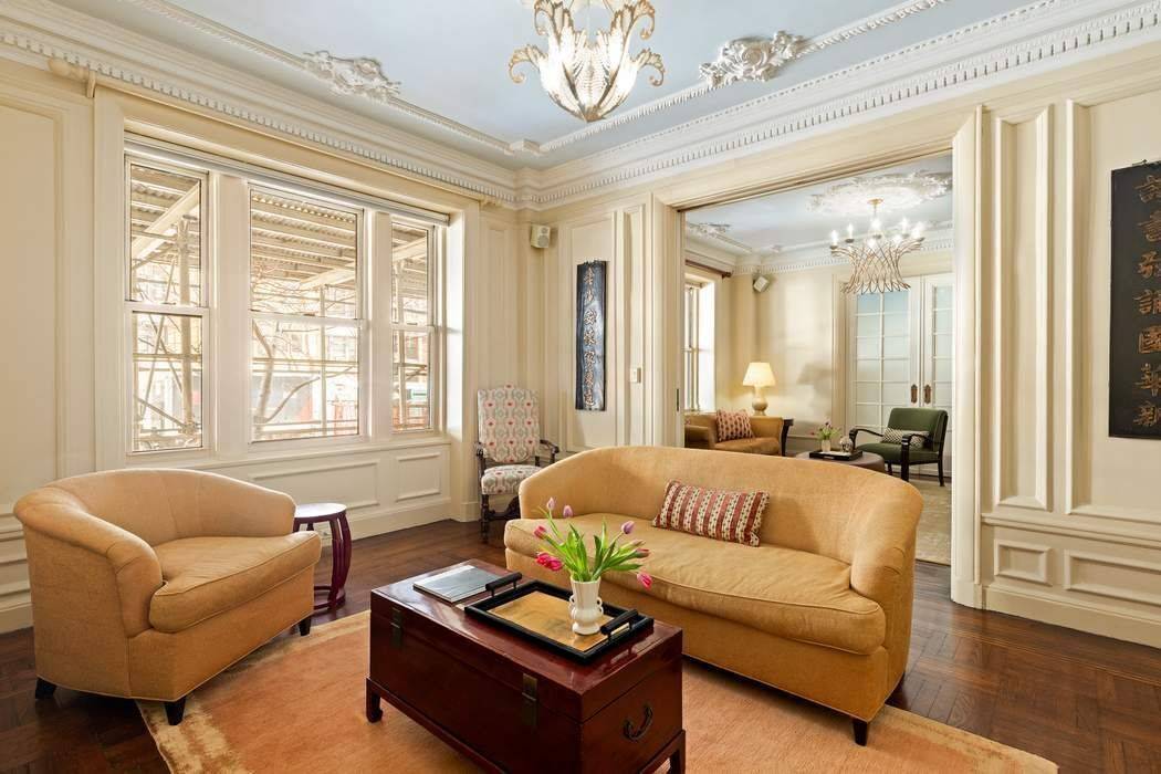 At nearly 1, 850 square feet, Residence 1C is a rarely available expanded version of the building s C line, offering unusually generous proportions and preserved pre war detail.