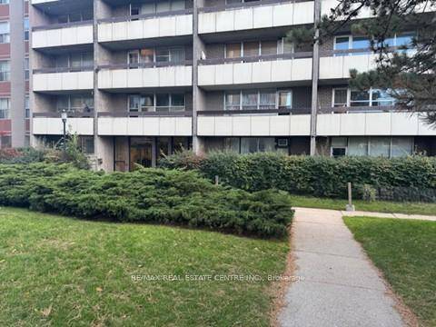 Priced to Sell. Gorgeous penthouse upgraded with open concept kitchen with W O to large balcony.