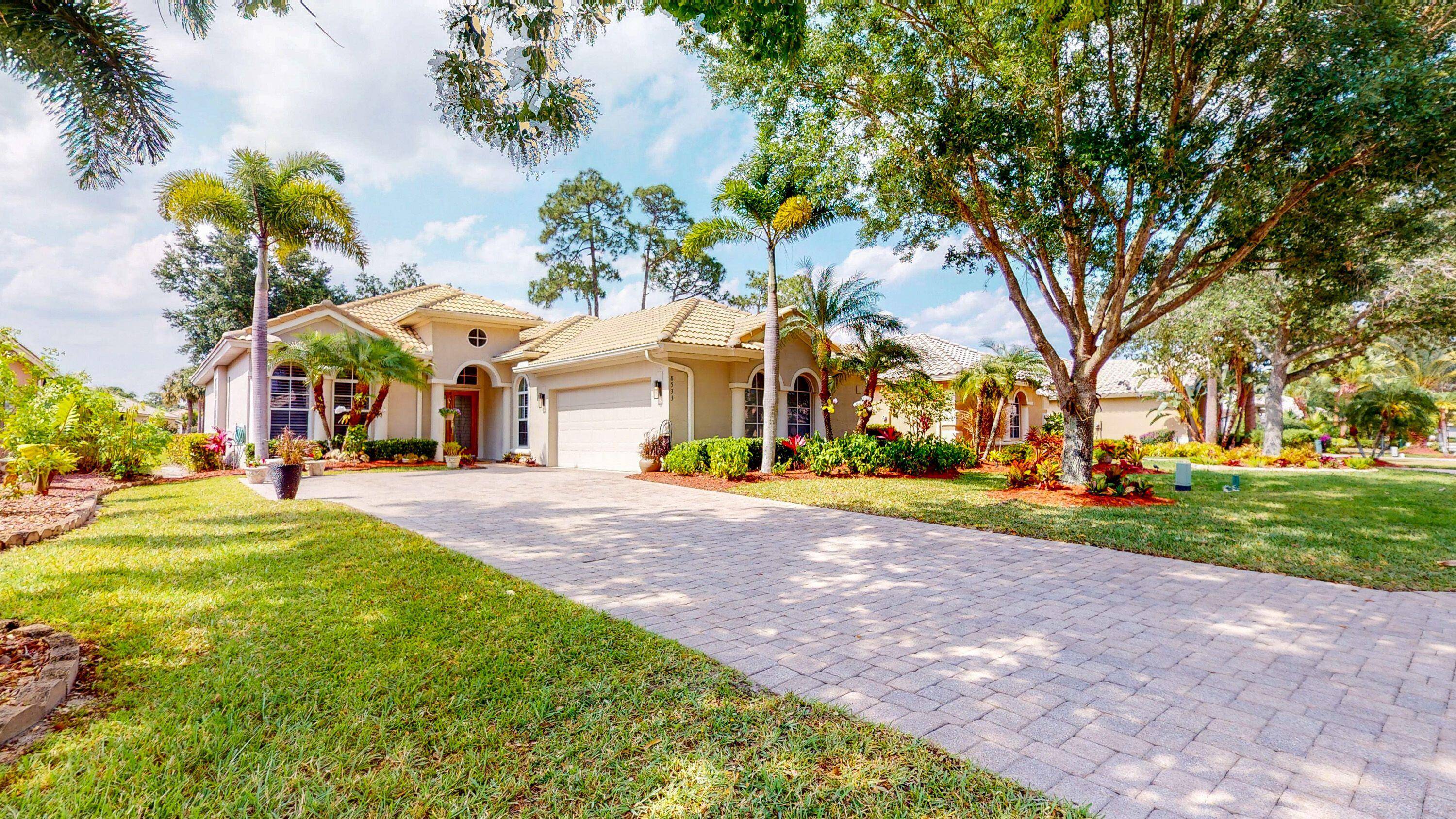Amazing Spacious home with beautiful lake view.