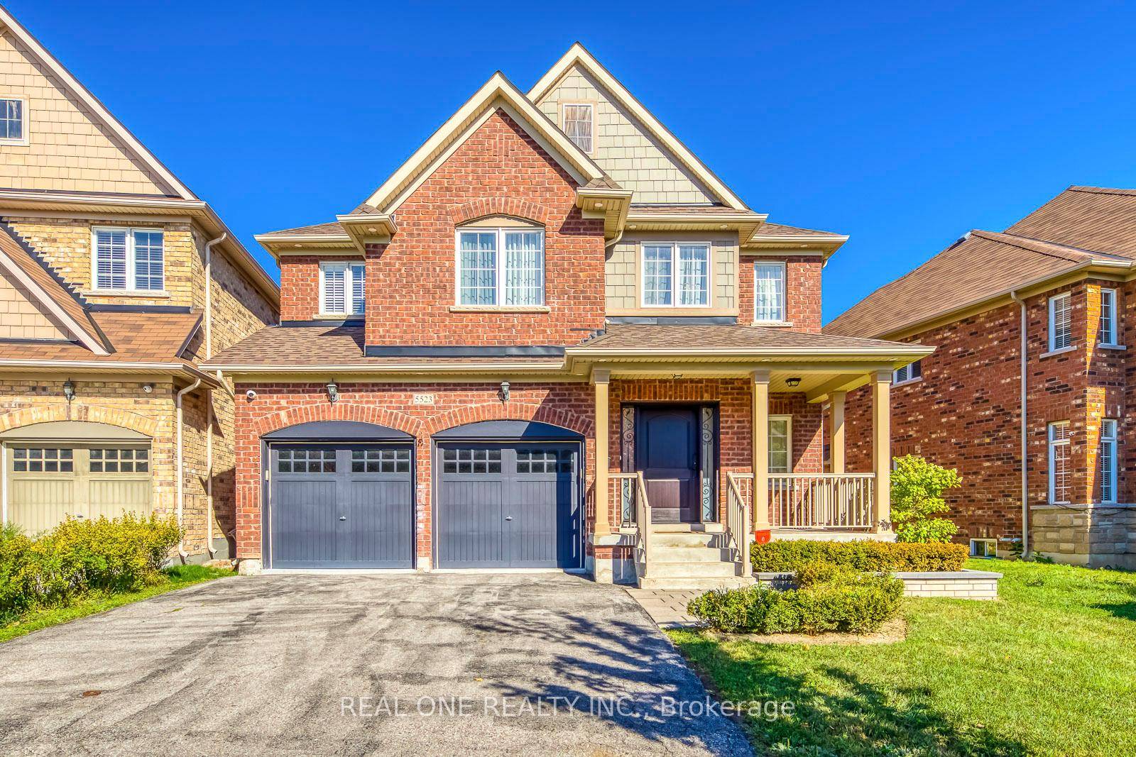 WOW ! Bright amp ; Spacious 4 2 Bedroom amp ; 4 Bath Family Home in Churchill Meadows with Over 4, 000 Sq.