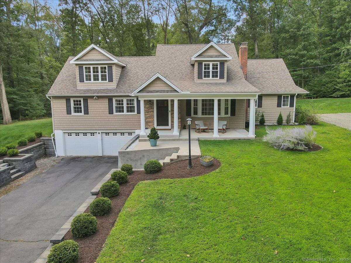 Welcome to 5 Rocky Ridge Experience the Exceptional !