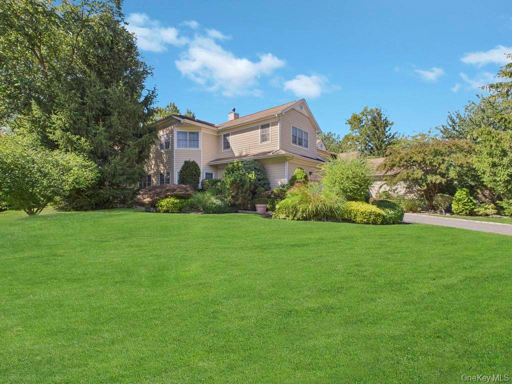 Welcome to the prestigious gated community of The Links At North Hills.