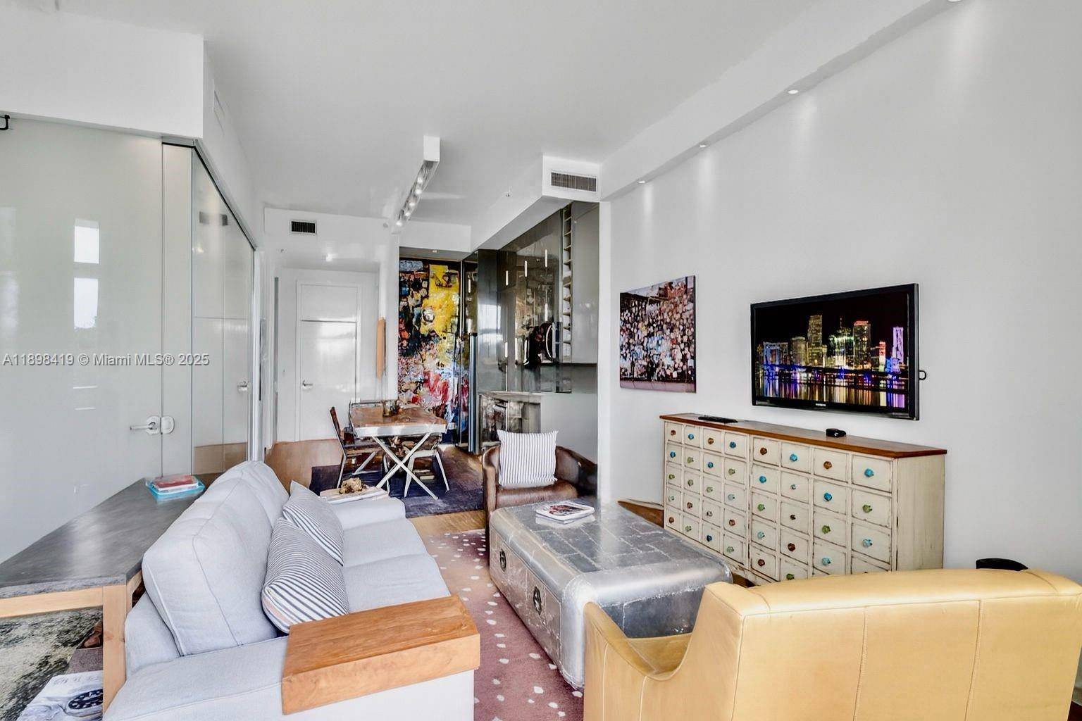 This detail oriented renovated unit is truly exceptional, showcasing high end finishes throughout and remarkable charm.