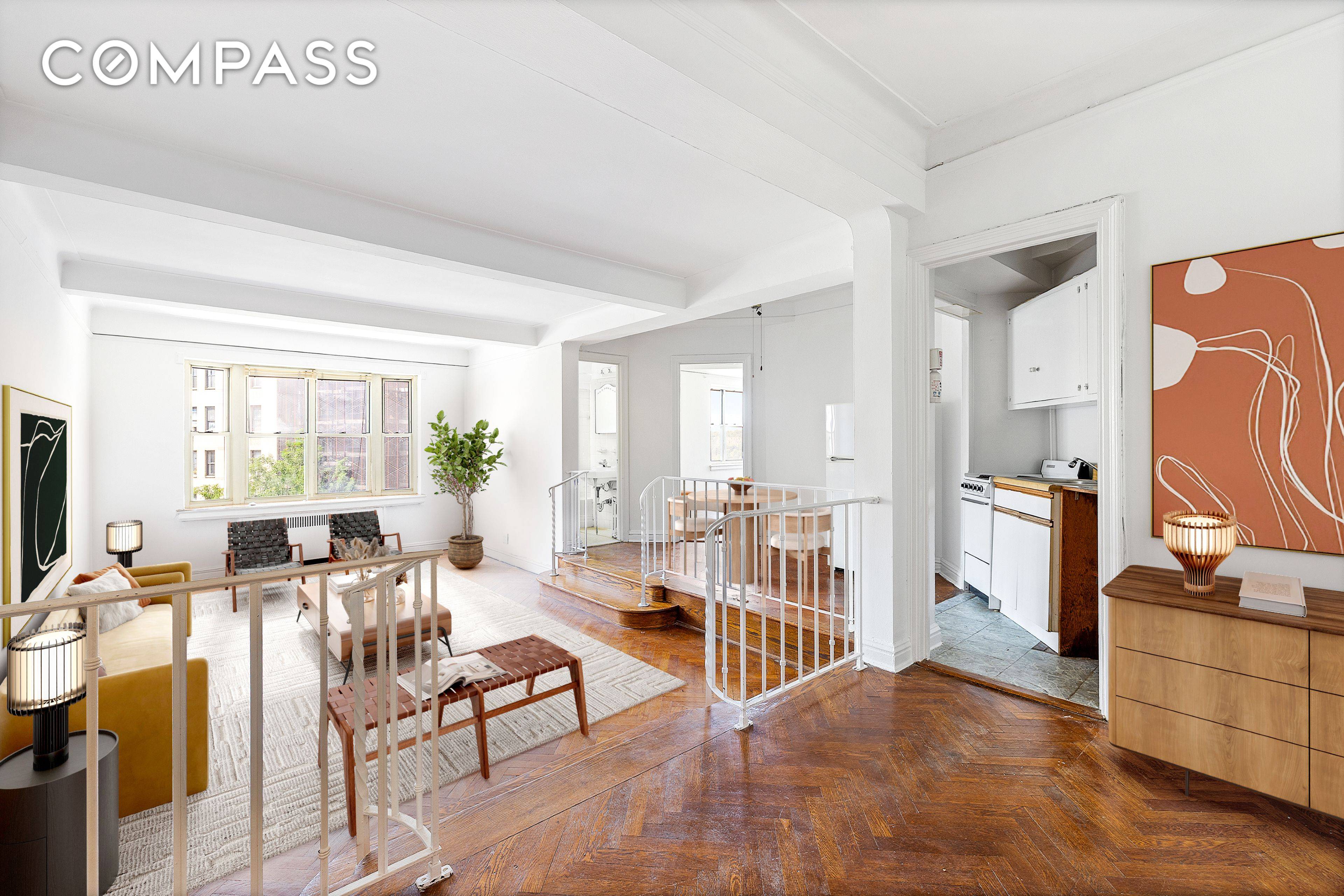 Sunny One bedroom Pre war Condominium w Beautiful City and Hudson River Views Your chance to live in the most sought after pre war condo building in Hudson Heights The ...
