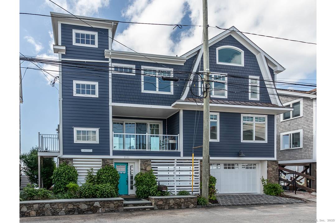 Indulge in breathtaking views stretching all the way to New York from this remarkable abode !