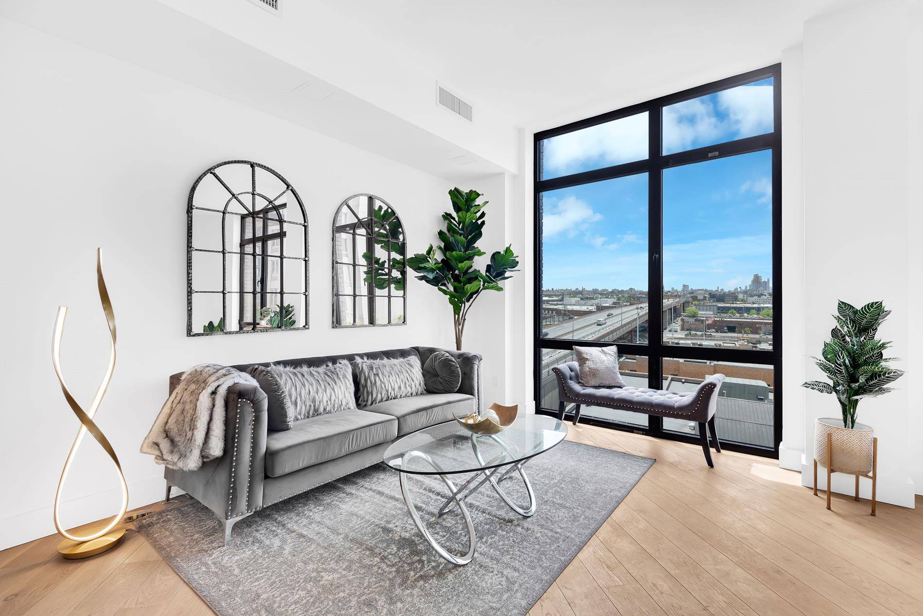 HOLIDAY PRICING AND IMMEDIATE OCCUPANCY Welcome to 3A at the Anable !