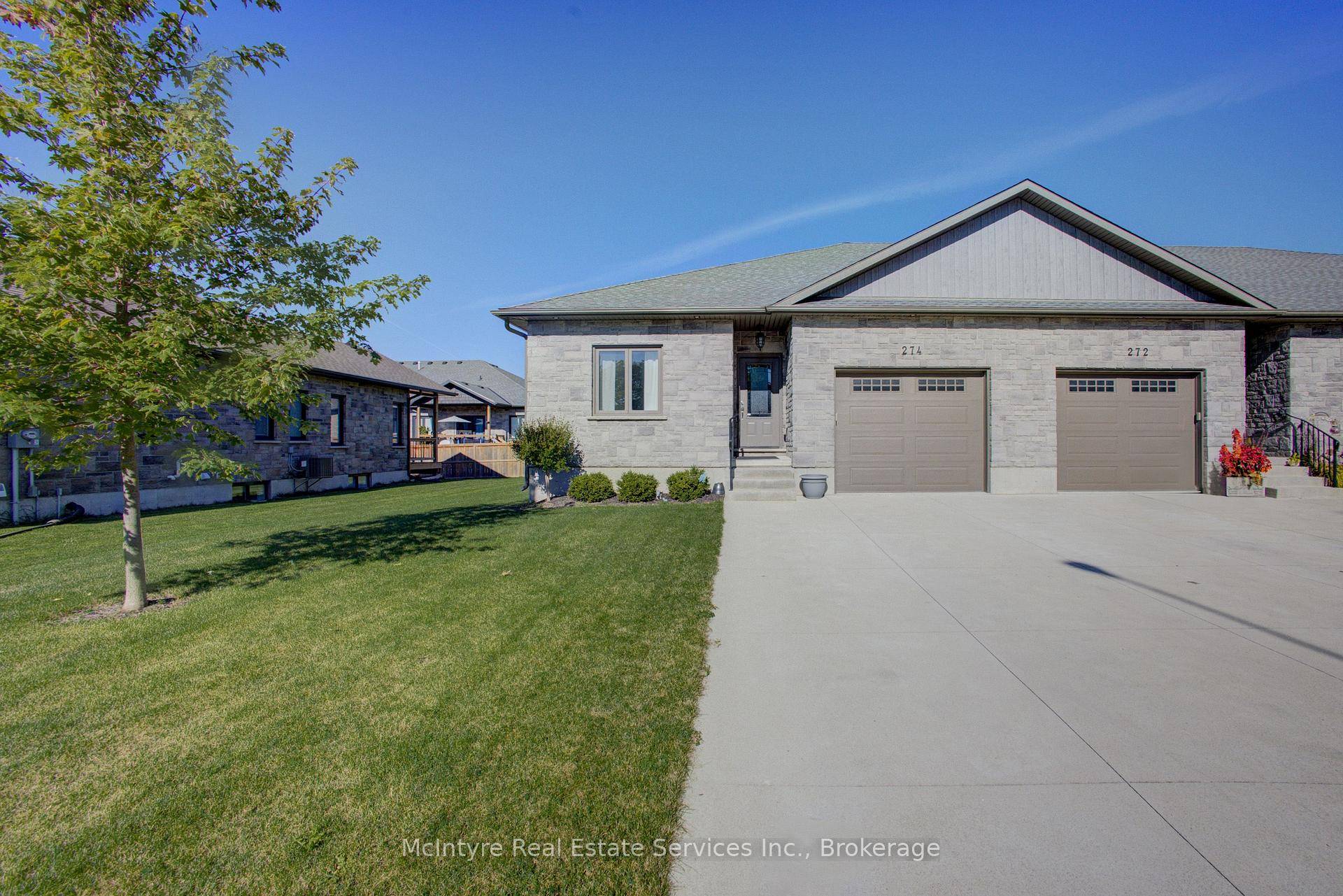 Welcome to this spacious and well appointed end unit freehold townhome, offering over 1, 400 sq.