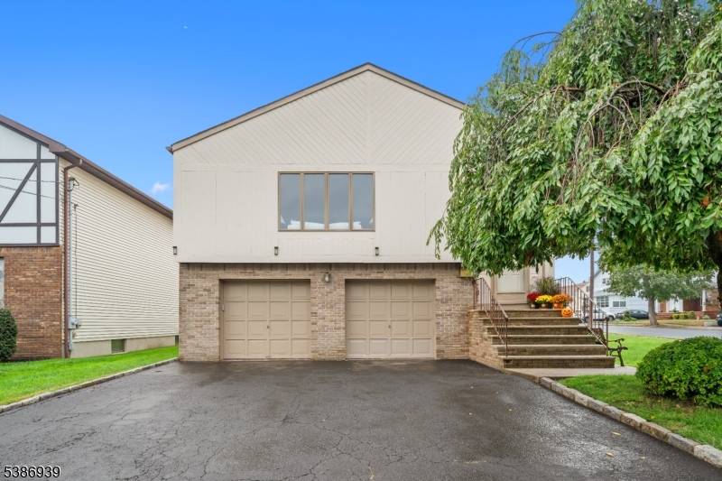 Here's your opportunity to own a four bed, three bath, bi level home on a corner property in a quiet neighborhood just a short stroll from Kingsland Park !