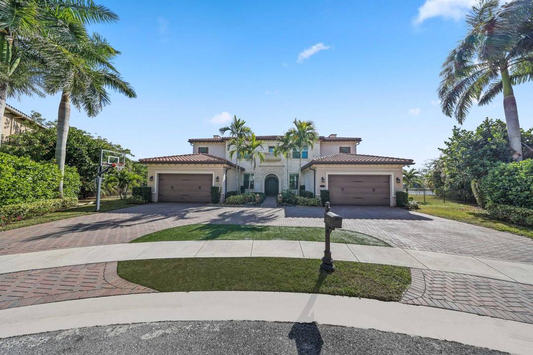 Welcome to 17511 Cadena Drive, a home in The Oaks with over 1 2 acre lot offering a blend of elegance and comfort.