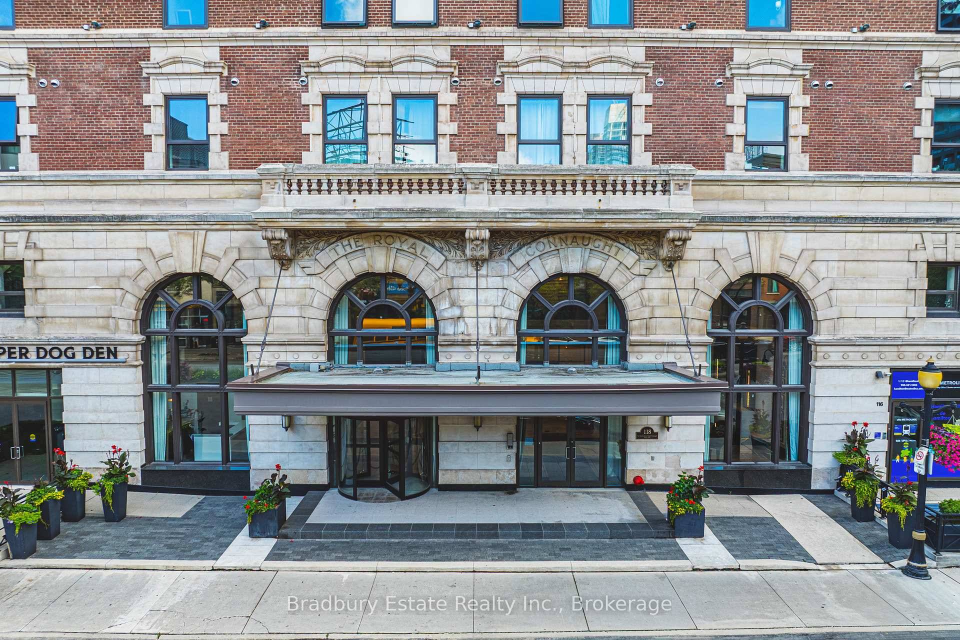 Come scoop up this Sweet Suite in Hamilton's Historic Residences of Royal Connaught !