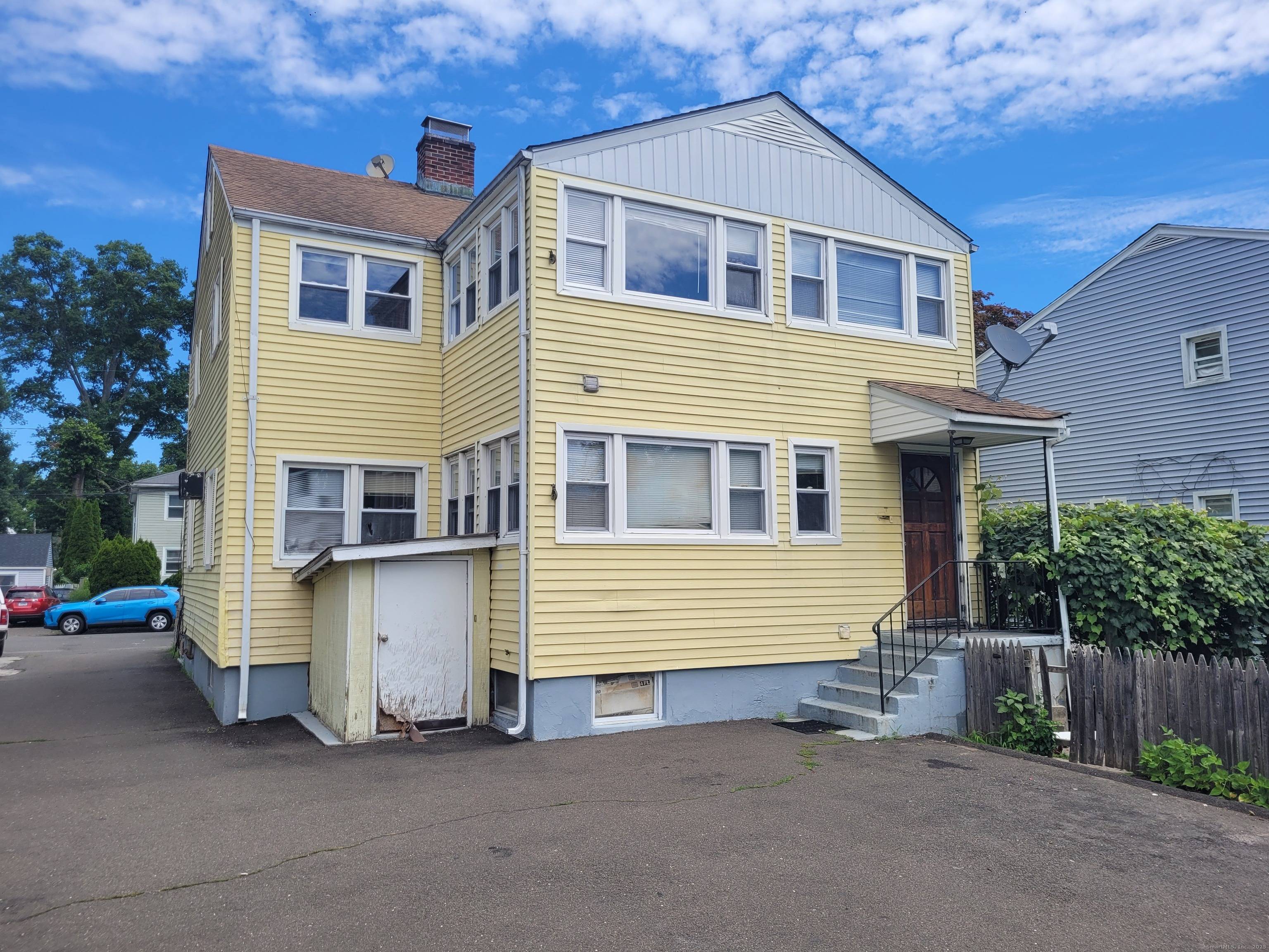 Stamford Multi Family with two units, one upstairs and one down.