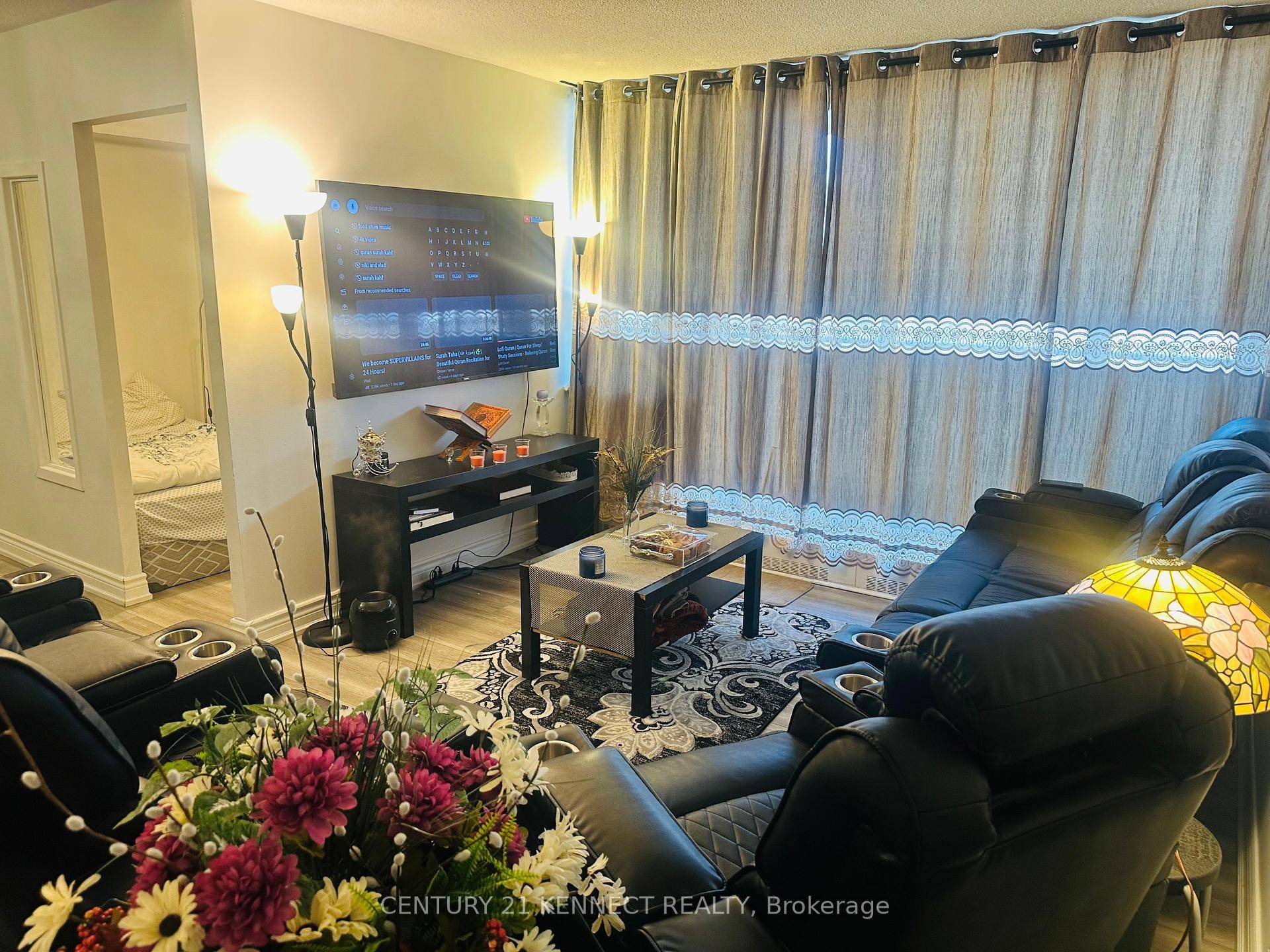 Incredible Opportunity ! Renovated 2 Bedroom Den.