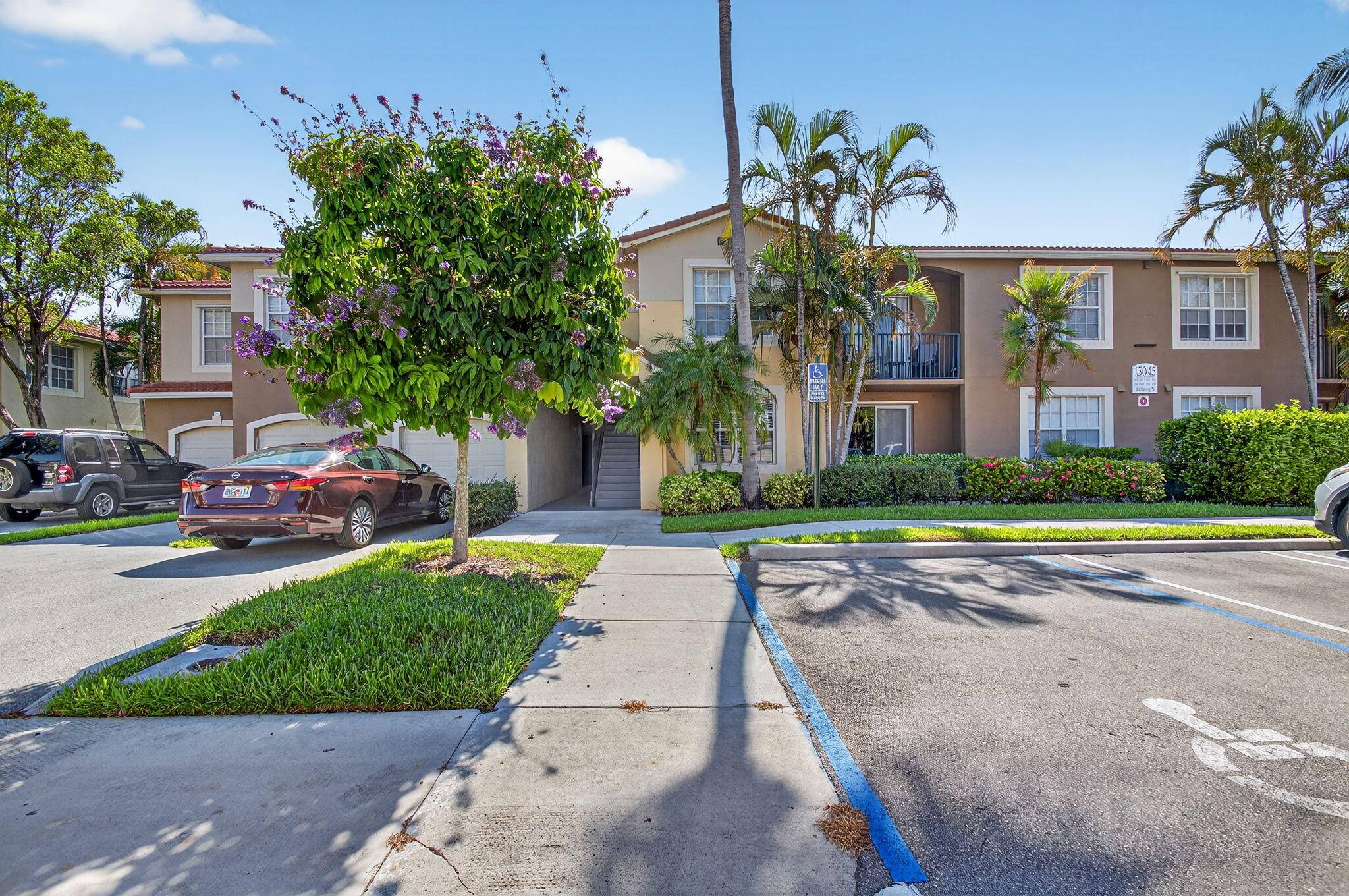 FULLY FUNDED RESERVES LOW HOA.