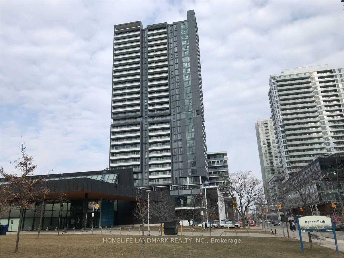 Luxurious 4 Year Old Dueast Condo.