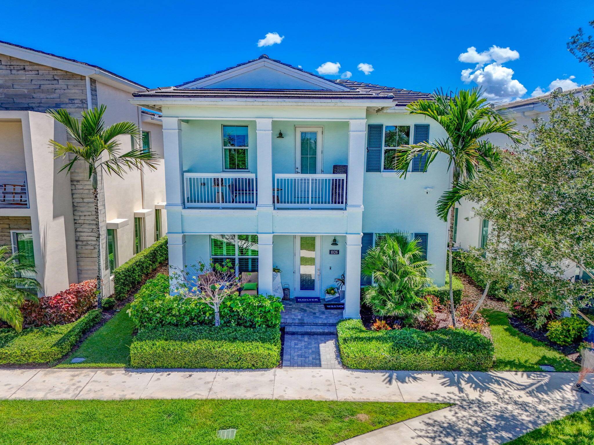 For Rent Luxury Designer Home with Private Casita 1026 Faulkner Terrace, Palm Beach Gardens, FL 33418.