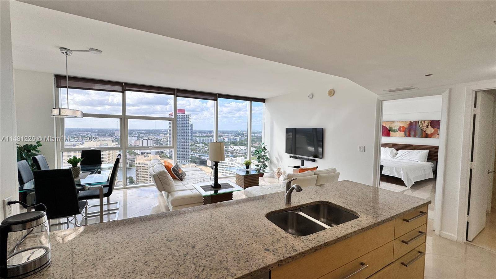 ABSOLUTLY AMAZING, BRIGHT, SPACIOUS AND FULLY FURNISHED 1 1 AT THE BEACH CLUB AVAIALBLE DEC 3RD, 2023.