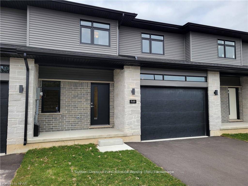 New Price ! ! ! Ready to move in.