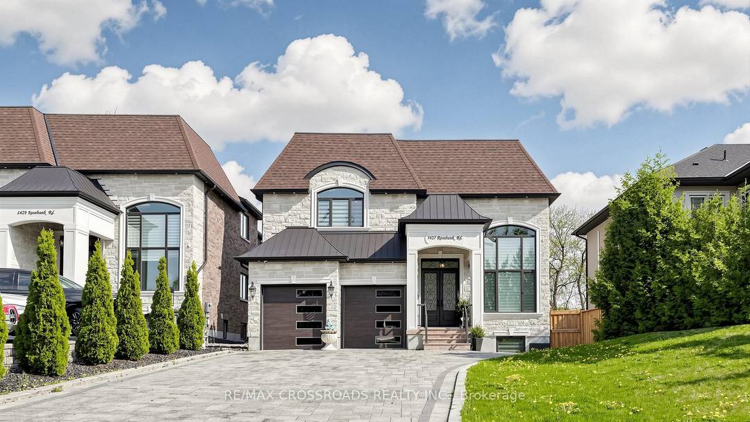 Absolutely Stunning 4 years Brand new Custom built Luxury Detached home, Approx 4200 Sq Ft Grand Living, High Quality home with ELEVATOR all 3 Floors, 5 amp ; 4 PC ...