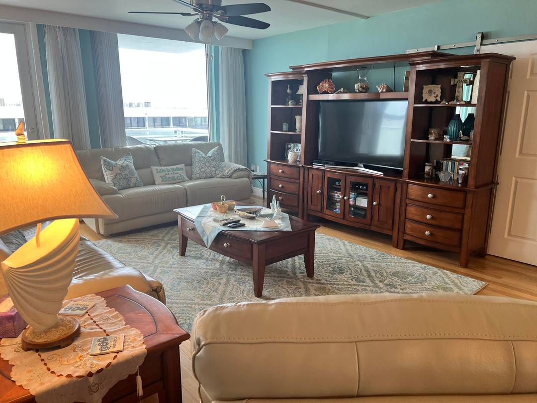 Beautifully Renovated Corner Unit with Stunning Water ViewsThis fully renovated 2 bedroom, 2 bath corner condo combines style, comfort, and sweeping views of the Intracoastal and ocean from the 7th ...