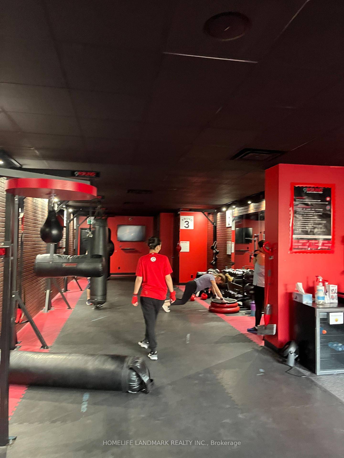 The 9Round Franchise is a well known kickboxing fitness program system with 9 challenging workout stations gt ; It combines functional interval, cardiovascular, and circuit training.