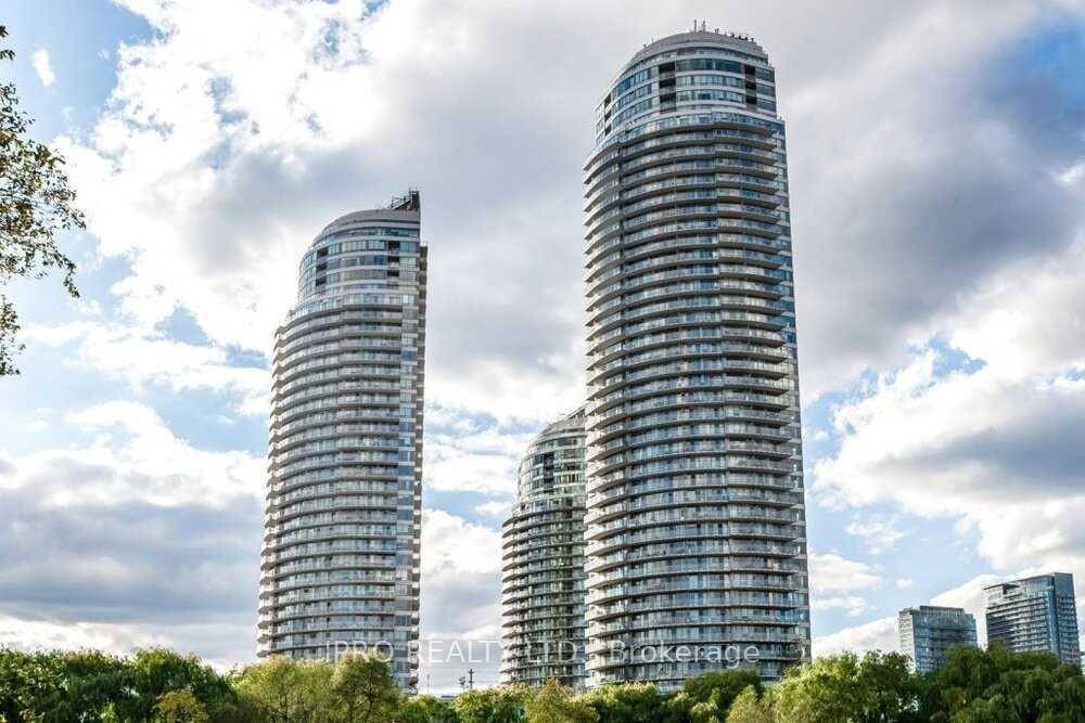 Stunning 2 bedroom 2 bathroom suite in the Award Winning Beyond The Sea Tower in the heart of Etobicoke.