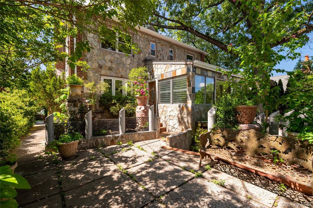 Unique 4 bedroom 5 bath cliff top home in an exclusive North Riverdale enclave.