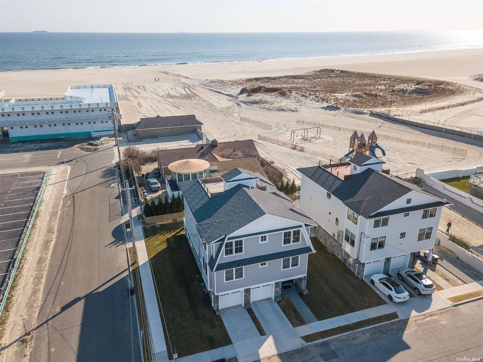 Welcome to 2115 Pacific Blvd !