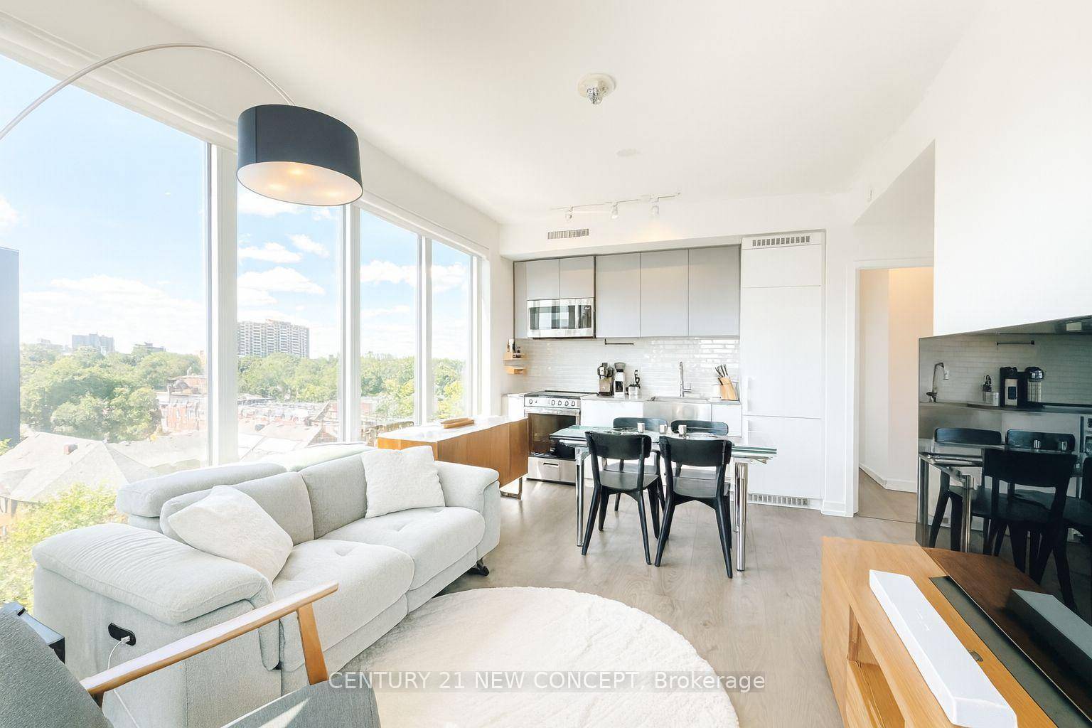 Welcome to Suite 608 at 270 Dufferin Street, where stylish design and unbeatable location come together in the heart of Torontos west end.