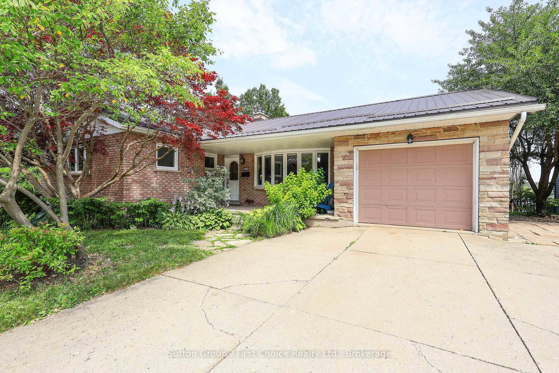 New Kitchen, Large Bedrooms, Basement Walkout, Upper Deck, Insulated Shop, Incredible Lot, Parkland and Golf Course View !