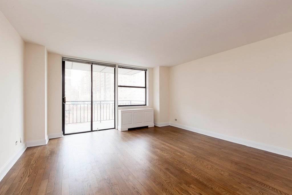 Stunning high floor one bedroom home at New York Tower.