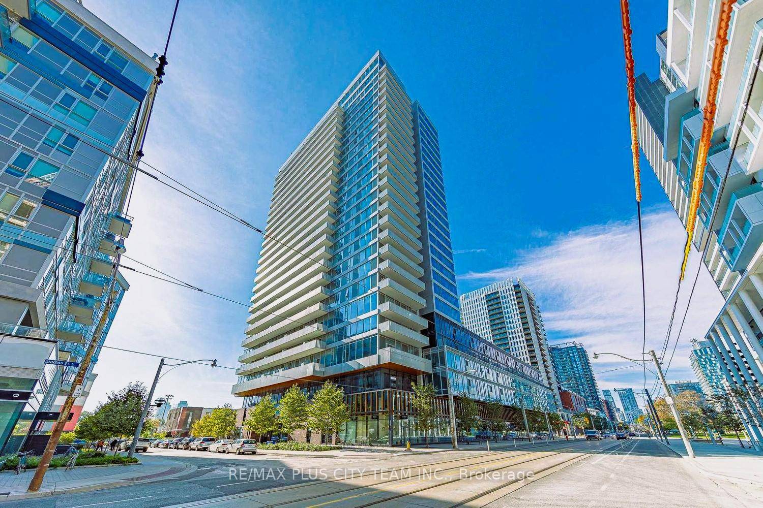 Welcome to your new home in the heart of Downtown East !