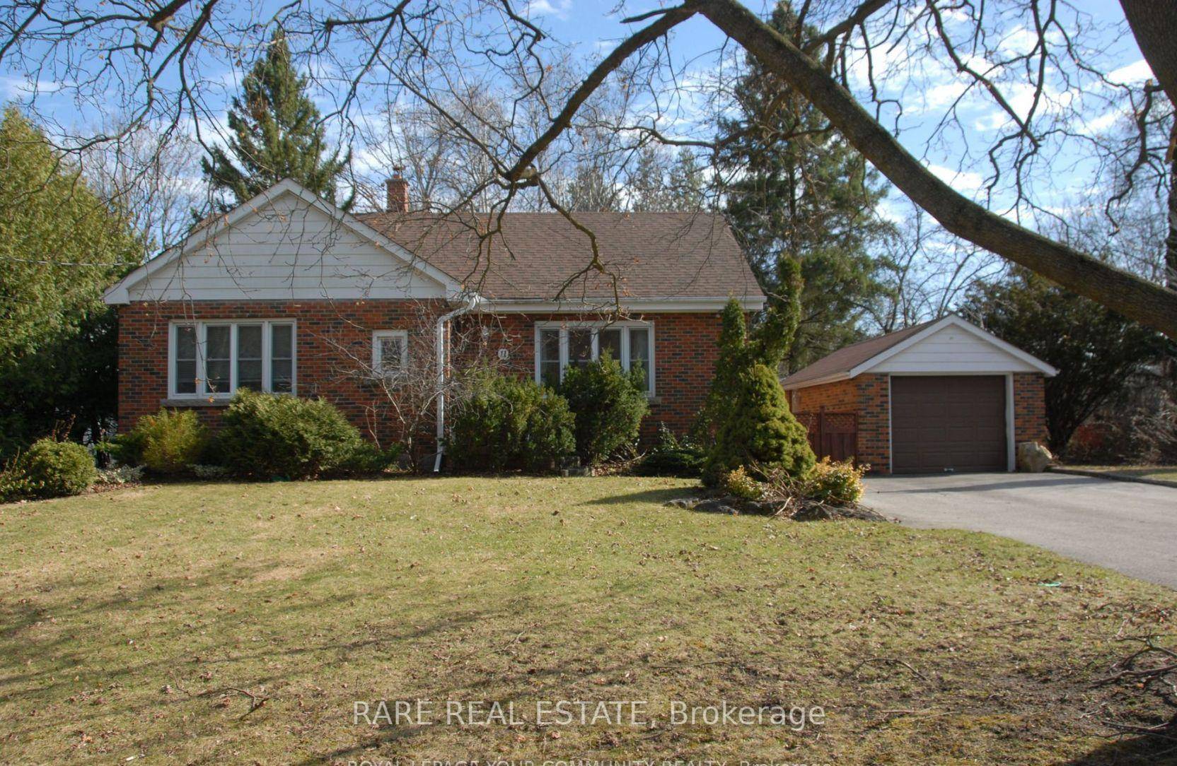 This beautifully situated home is in the heart of Old Unionville.