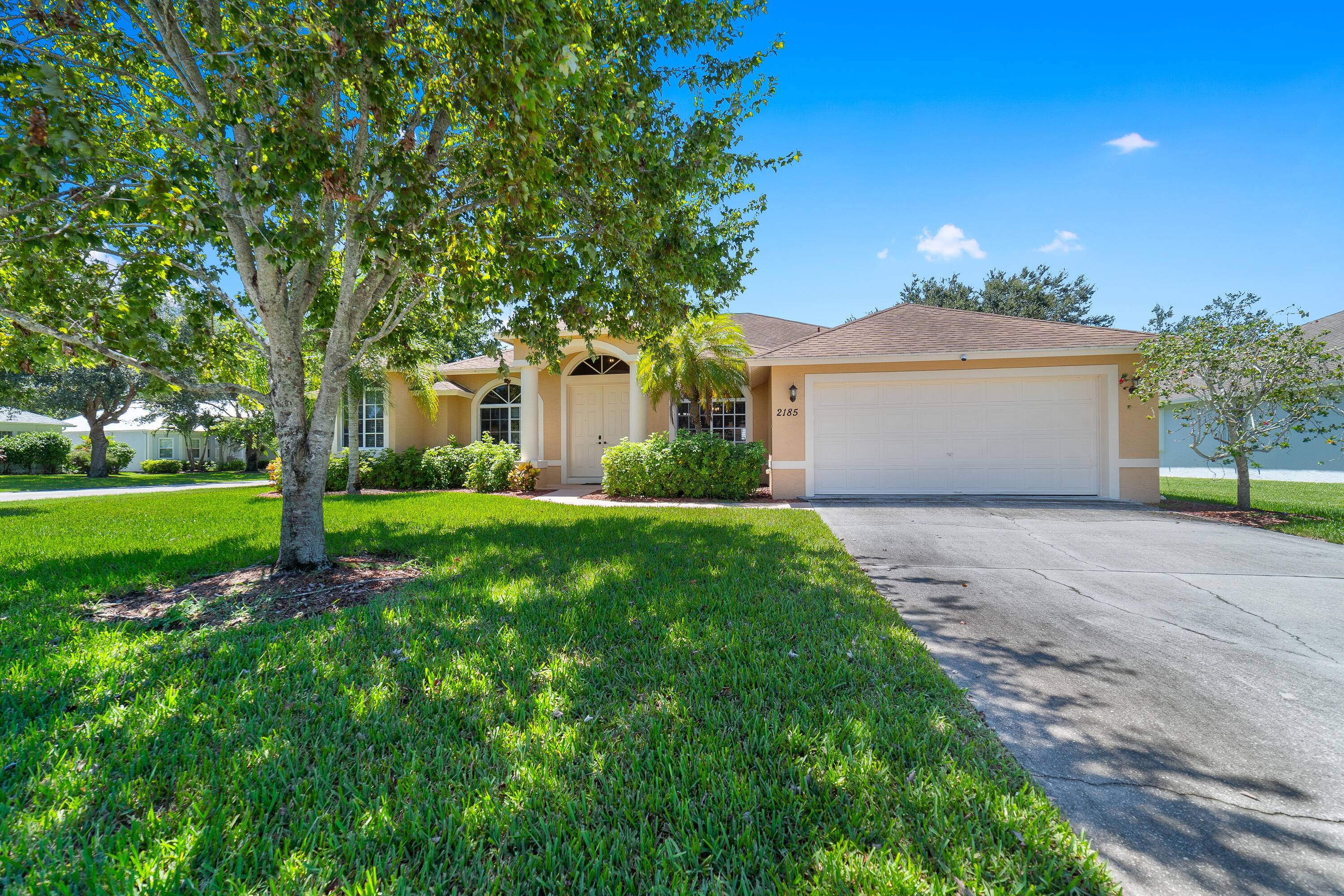 Nestled on a large corner lot in the desirable community of The Preserve of Vero Beach, this beautifully maintained home offers comfort, style, and convenience.