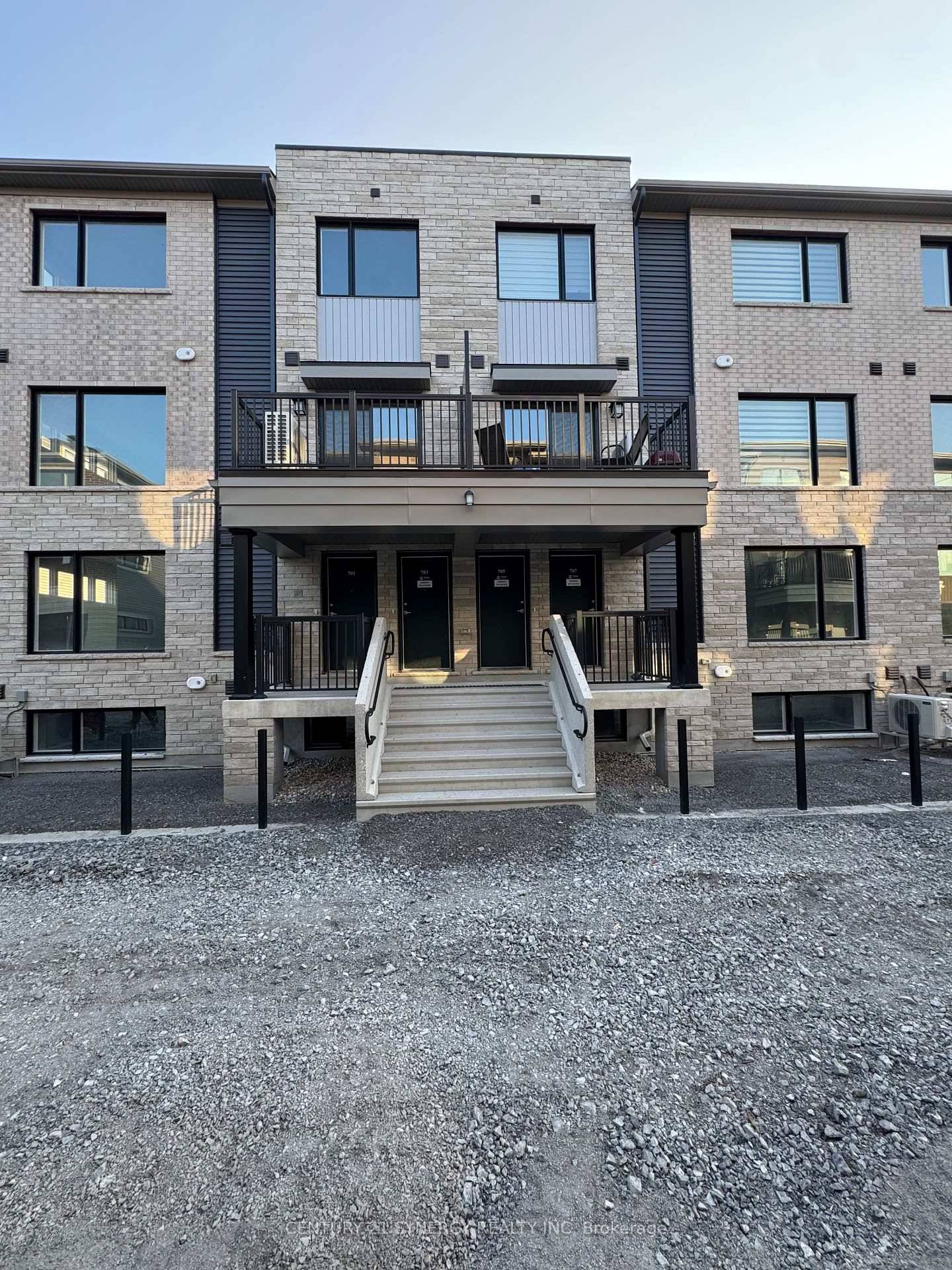 Welcome to 707 Arcadian Private, a modern Minto Leaside lower end unit offering 1, 081 sq.