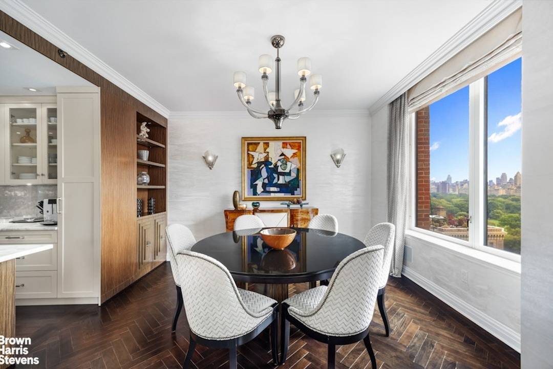 PARK VIEWS FROM EVERY ROOM Experience refined luxury living in this exceptional two bedroom 2 1 2bath residence spanning 1928 sq ft with every room framing uninterrupted views of Central ...